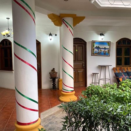 Hotel Los Angeles Panajachel Extérieur photo
