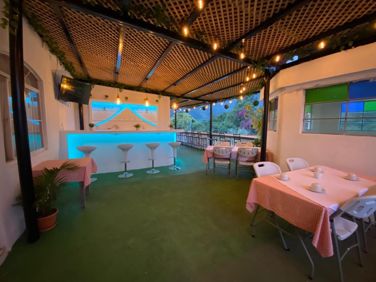 Hotel Los Angeles Panajachel Extérieur photo