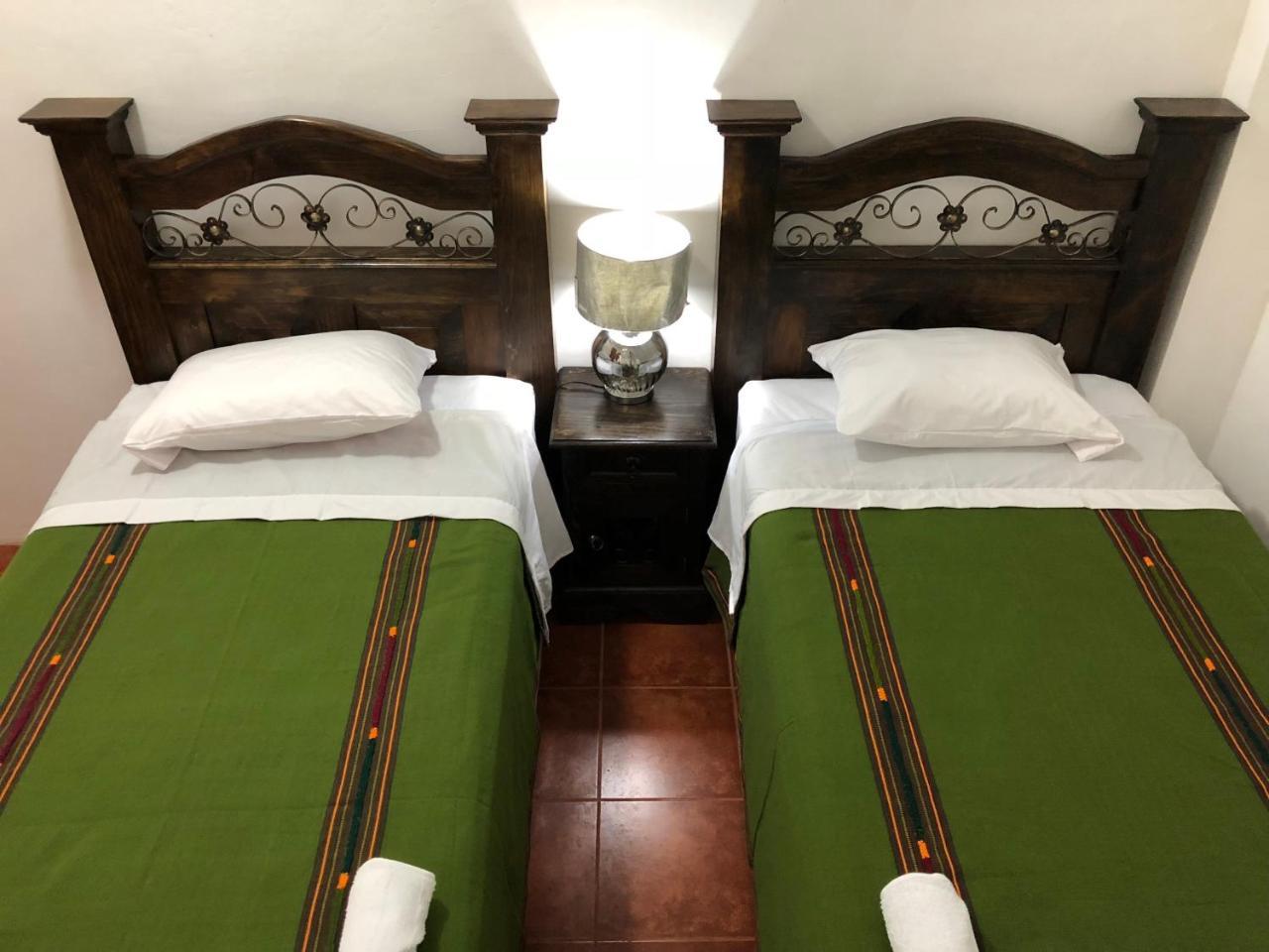 Hotel Los Angeles Panajachel Extérieur photo
